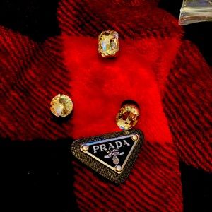 4pc Croc shoe set charms